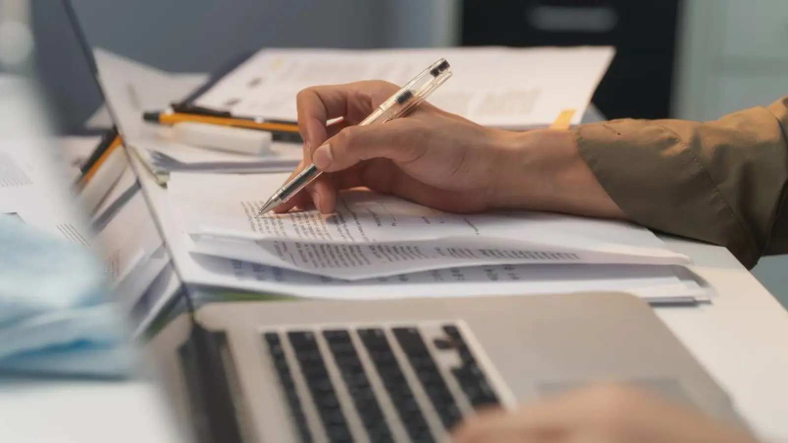 How Professional Assistance Makes Government Services Easier